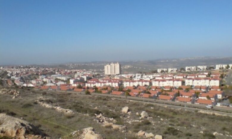 الاحتلال يخطط لعزل أربع قرى في الضفة لصالح الاستيطان