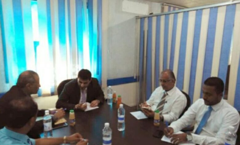 عقد إجتماع للمدير التنفيذي لكاك بنك مع مدراء فروع البنك في عدن ولحج
