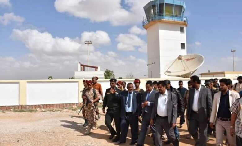 وزير النقل يتفقد مطار الغيضة الدولي ومستوى جاهزيته الفنية لاستقبال الرحلات الجوية