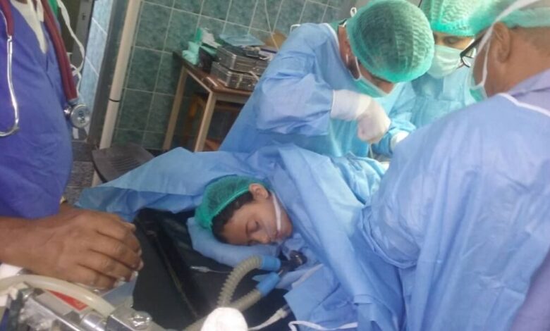 مستشفى ردفان ينجح في إجراء أول عملية جراحة مسالك بولية