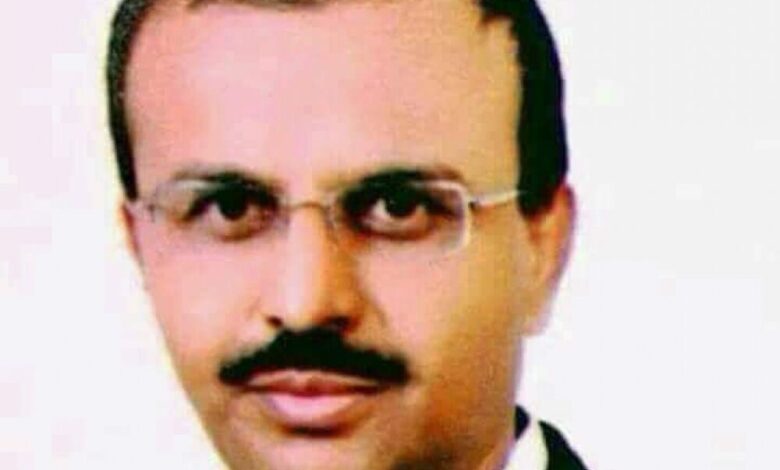 محافظ محافظة البيضاء يعزي رئيس الوزراء في وفاة والده