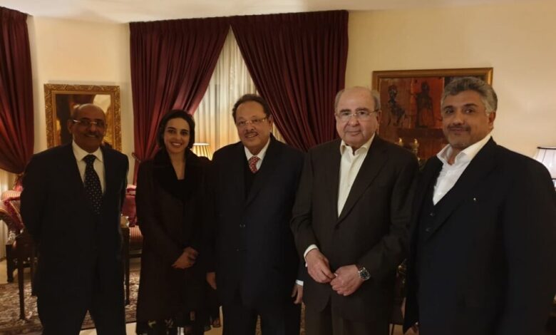 الرئيس علي ناصر يواصل لقاءاته بالنخب السياسية والاجتماعية