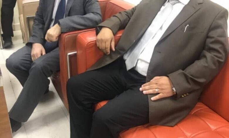 لقاء مثمر يجمع بين السفير الروسي باليمن "فلاديمير ديدوشكين" والسفير خالد الحصني بعدن
