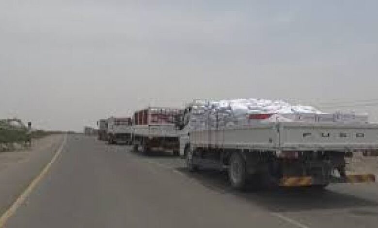 الهلال الأحمر الإماراتي يسيّر قافلة إغاثة إلى أهالي يافع