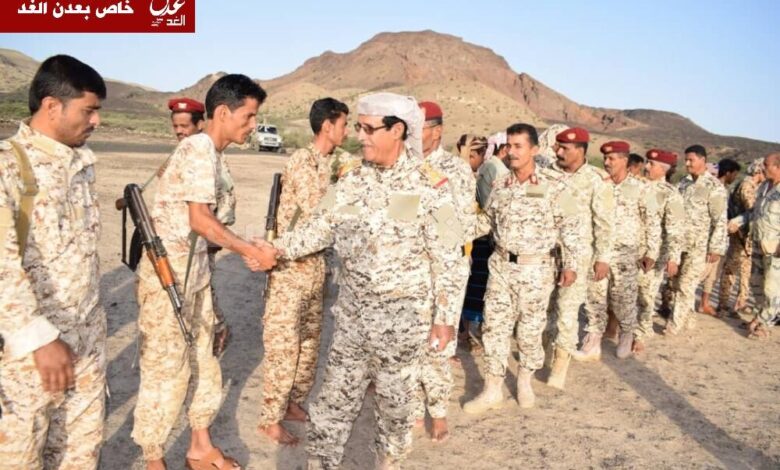 قائد اللواء 103مشاة يتفقد المواقع العسكرية خلال أيام عيد الفطر المبارك