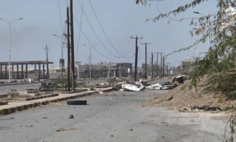 الحديدة:مليشيا الحوثي تواصل قصف مواقع القوات المشتركة بالصالح