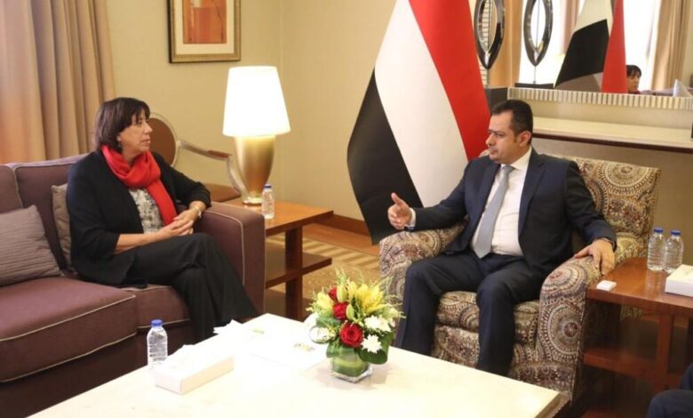 رئيس الوزراء يستقبل سفيرة هولندا لدى اليمن