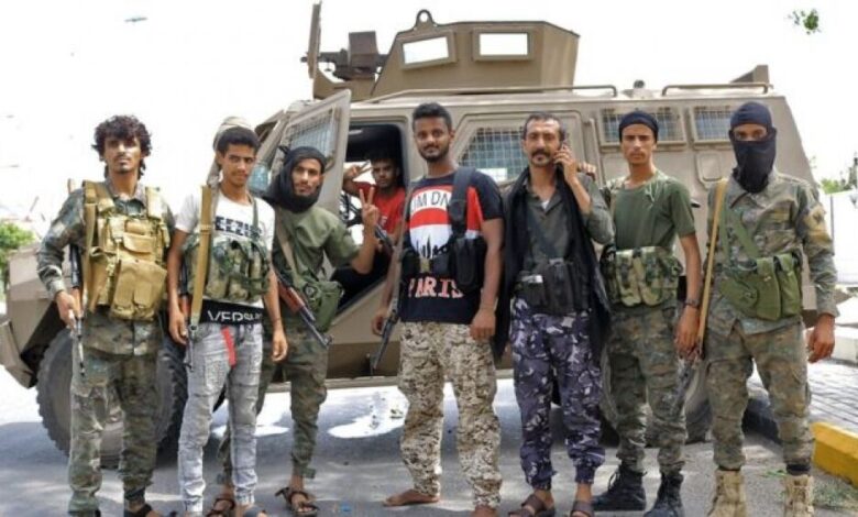 حرب اليمن: محمد بن زايد يبحث في الرياض أزمة عدن بعد انقسام التحالف