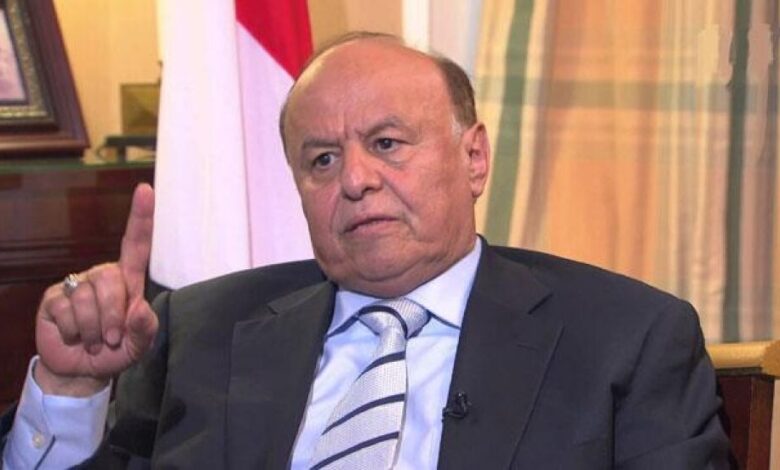 قيادي بالانتقالي: المجلس يقر بشرعية الرئيس هادي ويدعمه لدحر مليشيا الحوثي
