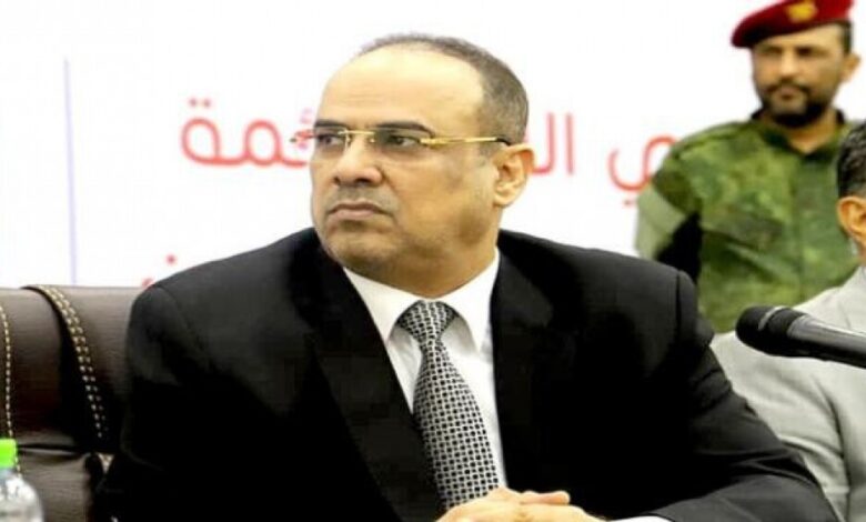نائب رئيس الوزراء وزير الداخلية يعزي بوفاة العميد ناصر محمد حسين خلف العبادي