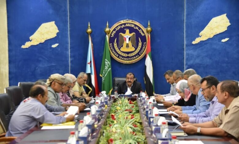 هيئة رئاسة المجلس الانتقالي تستعرض نتائج مشاورات جدة