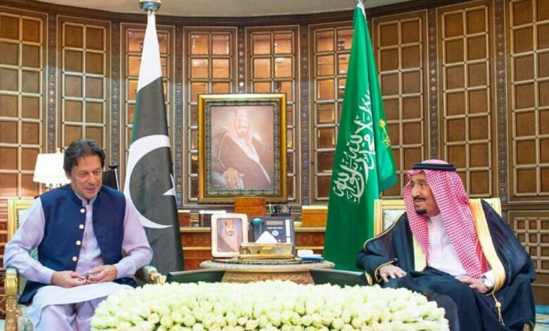 "خادم الحرمين الشريفين" يستقبل رئيس وزراء جمهورية باكستان الإسلامية