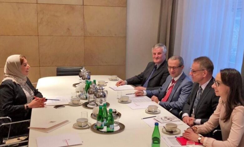 سفيرة اليمن لدى بولندا تناقش مع مسؤولين بولنديين مخاطر تدهور وضع "ناقلة صافر"