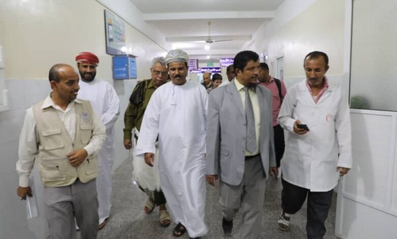 وفد عماني يصل المهرة لبحث احتياجات المحافظة في المجال الصحي