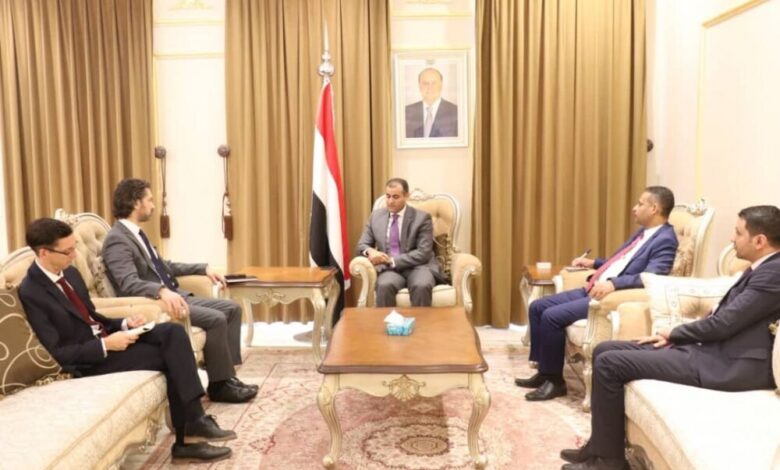 وزير الخارجية: الحوثيون يواصلون رفض فتح مطار صنعاء للرحلات الداخلية ومستمرون في عرقلة جهود الأمم المتحدة