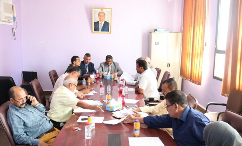 وزارة التعليم الفني تعقد اجتماع للجنة العليا للاختبارات في عدن