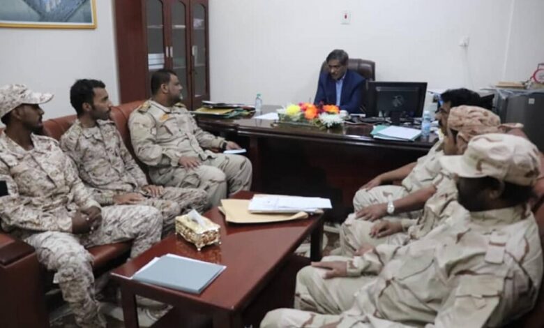 محافظ حضرموت يلتقي شعبة التوجيه المعنوي بقيادة المنطقة العسكرية الثانية