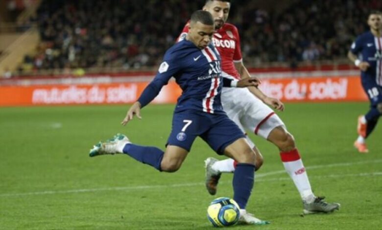 سان جيرمان يهزم موناكو ويواصل صدارة الدوري الفرنسي