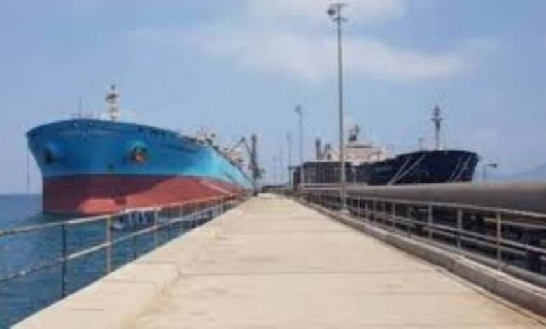 منع قوة سعودية من دخول ميناء الزيت بعدن