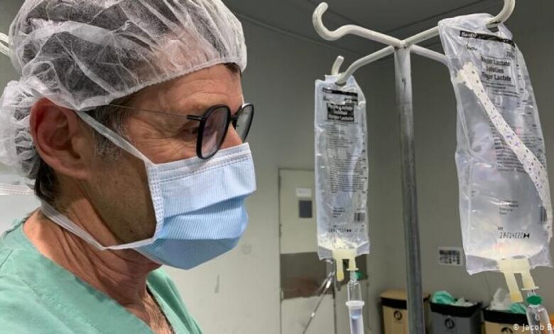 طبيب ألماني في اليمن: العدوى البكتيرية في المستشفيات تنذر بكارثة