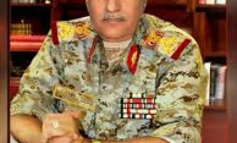 نائب رئيس الوزراء وزير الداخلية يعزي في وفاة العميد الركن محمد الجفري
