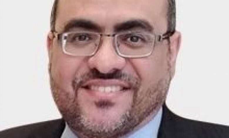 باحث يمني يكشف عن استقالات قادمة لوزراء الشرعية