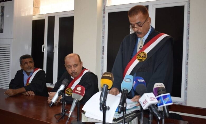 المحكمة الجزائية المتخصصة بالعاصمة عدن تعقد أولى جلساتها لمحاكمة الإنقلابيين الحوثيين (موسع)