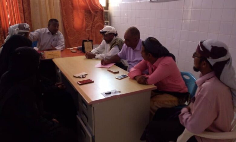 لقاء في مكتب الصحة يناقش تجهيزات انشاء محجر صحي في مركز الاسهالات بمستشفى زنجبار
