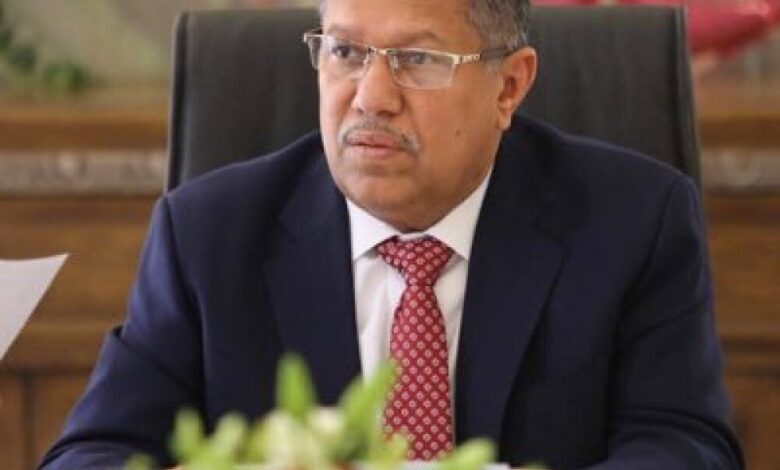 بن دغر يعلق على اعتقال الحوثيين وزير الثقافة الأسبق ويصفها بالحماقة الجديدة