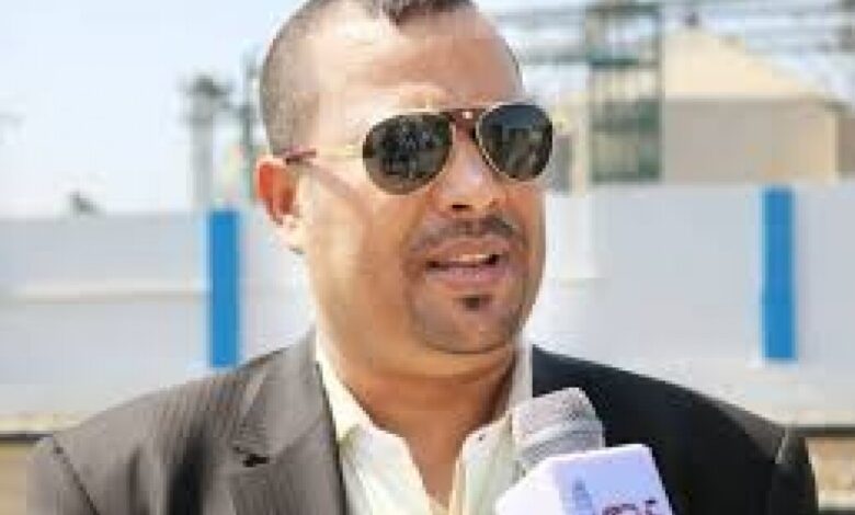 مدير عام المؤسسة الاقتصادية اليمنية "السعيدي" يعزي العميد مبارك العوبثاني بوفاة شقيقه