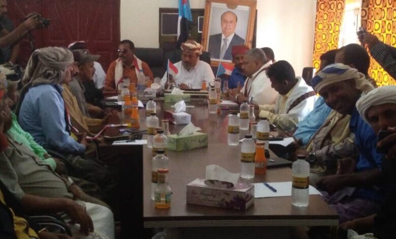 رئيس انتقالي سقطرى يلتقي لجنة التنمية التابعة لمؤسسة خليفة بن زايد للأعمال الإنسانية