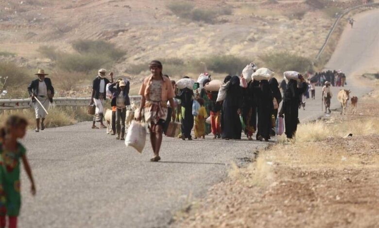 الدولية للهجرة: نزوح نحو 1300 أسرة يمنية خلال شهر.. والسبب!