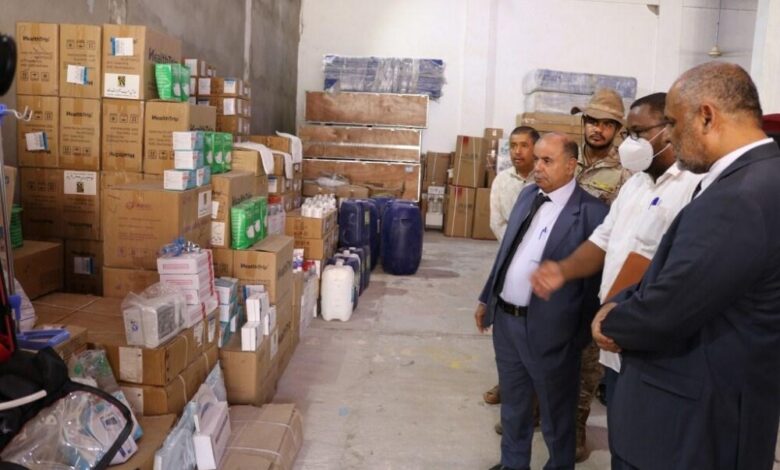 الخنبشي يدشن توزيع الدفعة السادسة من المساعدات الطبية لمكافحة كورونا بدعم سعودي