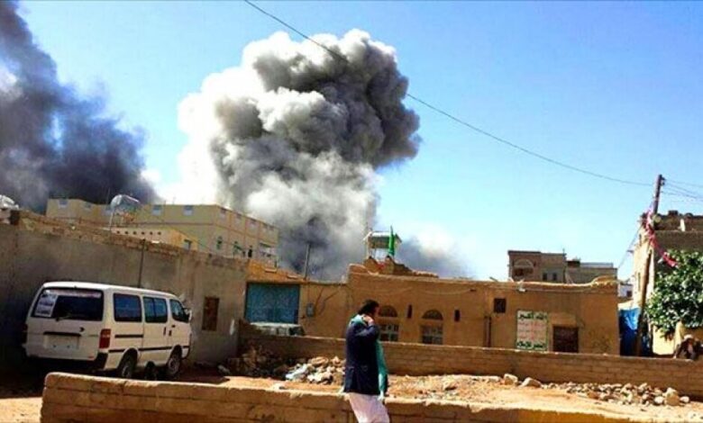 الحوثيون يقصفون مأرب بصاروخ باليستي وطائرتين مفخختين