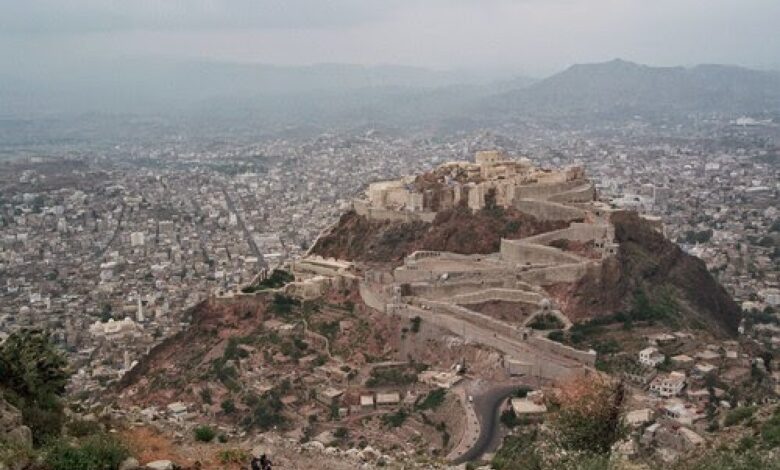 استشهاد وإصابة 3 مدنيين بقصف المليشيات الحوثية للاحياء السكنية بتعز
