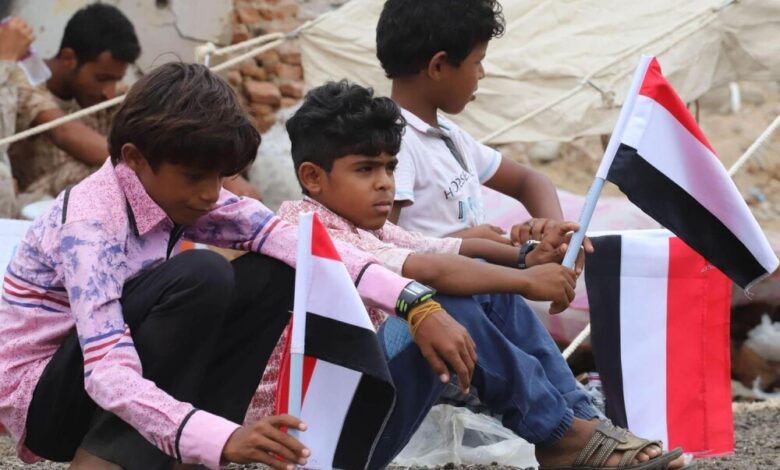 يمنيون يطلقون مبادرة لاستعادة ما نهبه الحوثيون