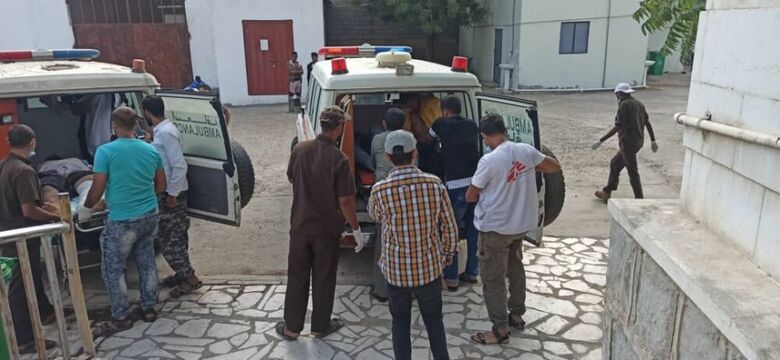أطباء بلاحدود تعلن استقبال 17 جريحا إثر تفجيرات مطار عدن