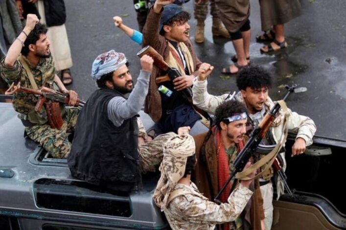 صحف عالمية : قرارات بايدن تدعم الحوثيين
