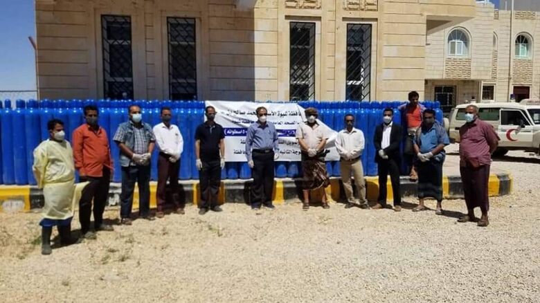 تدشين وصول 500 اسطوانة اوكسجين لمركز العزل بدعم من السلطة المحلية في محافظة شبوة
